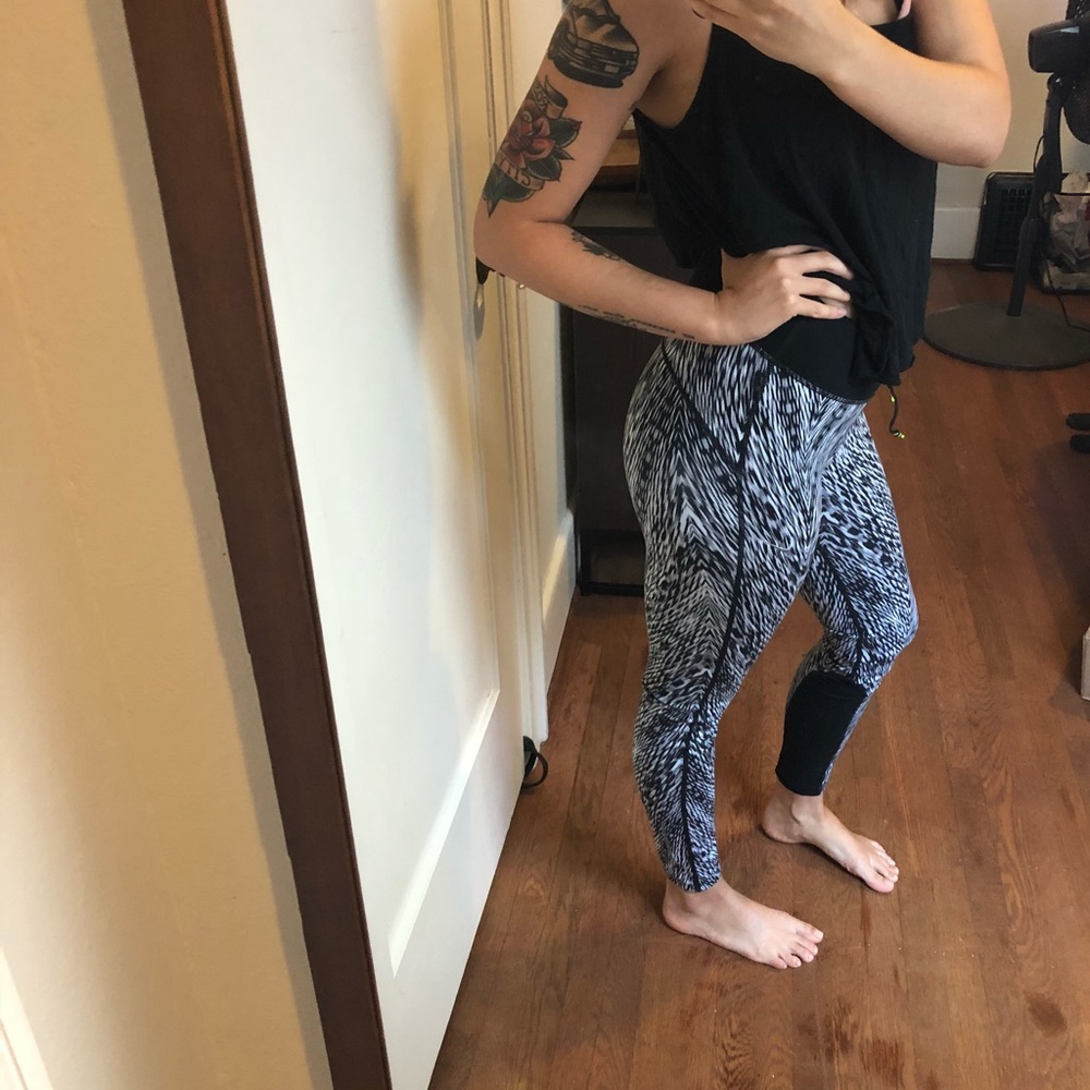 Nike Dri-Fit Rattlesnake Workout Tights